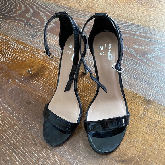 Ankle Strap heel 3.5” heel - Picture 3 of 4